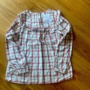 Cute long sleeve plaid shirt!